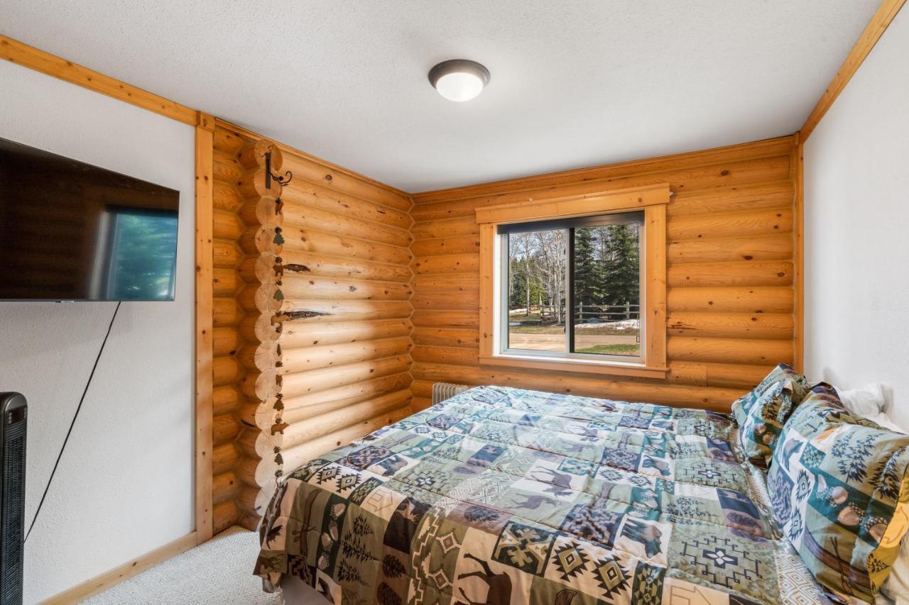 Lazy Fox Cabin West Yellowstone Zewnętrze zdjęcie